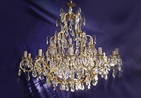 Lustre Versailles com 18 + 06 luzes. 1,40 m H x 1,40 m D